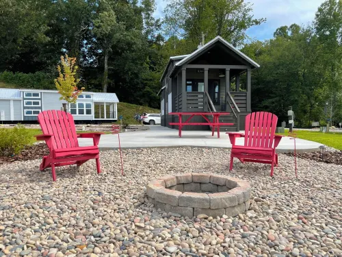Tiny home mountain retreat w/ view, covered outdoor patio, fire pit