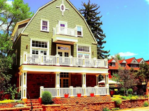 The Heart of Manitou Springs. Award-winning. Luxurious. Romantic. 2nd Floor East