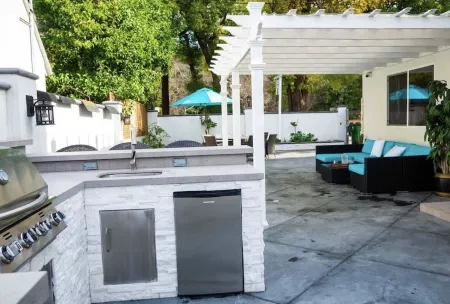 Luxury High Tech 4 BDR in Perfect Location! Отели рядом с достопримечательностью «Универсальный город/Студия»