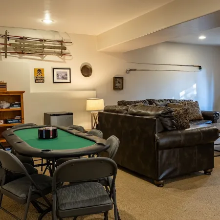 July Special! Cabin with Hot Tub! Near FairPlay & Breck!