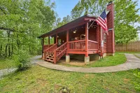 Log Cabin, Utk/Neyland, Smokies, 16Acres, FP, HotTub, Arcade, Fishing, Golf,Pets