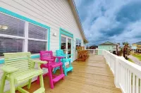 New! Listing Discounts! Short Walk to Beach - 2Br -Pets OK