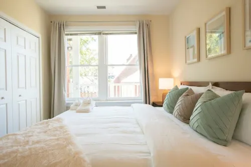 ⚜Beautiful Old Town 2-Bdrm Apt⚜Free Parking⚜