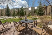 LION SQUARE LODGE at Gondola Ski In/Out 1st Floor Vail Mt View