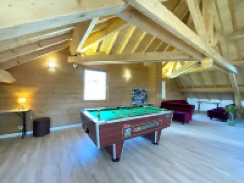 Gite Spacieux, Cosy, Tout Confort au Pied des Pistes 塞蒙塞勒酒店