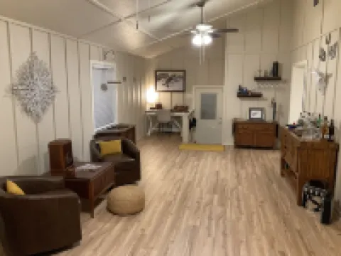 Green Acres! - Spacious secure home with ample boat parking for fishing & fun!