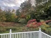 Private 1st Floor Studio in Victorian Home - Steps to LL Bean, Downtown Freeport