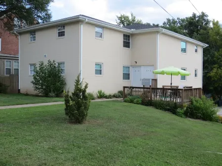 Old North Durham Apartment Отели рядом с достопримечательностью «Дарем Перформинг Артс Сентер»