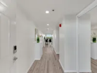 Jupiter Bay Resort Condo, steps to the beach! Comfortably sleeps family of 4! 주피터 호텔