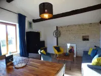 CHARMING COTTAGE WITH TERRACE OVERLOOKING THE COUNTRYSIDE