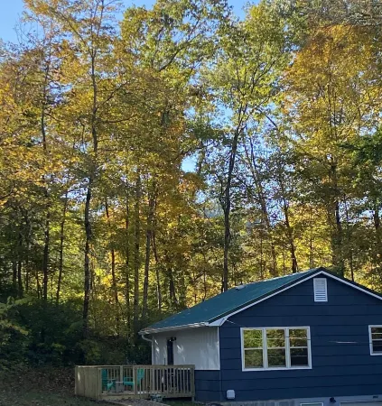 Peaceful Hillside Haven