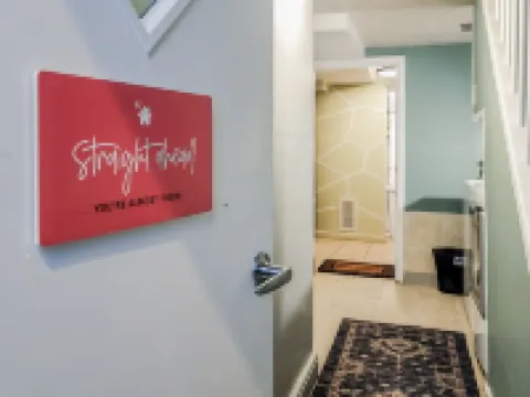 Cozy Apartment Minutes from Downtown