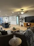 *Magnolia inn* updated condo, centrally located. Pet friendly! Boat/ RV parking