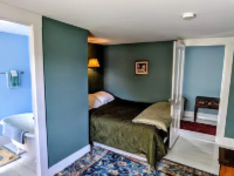 Summer 2026 Book Now and Experience the Beautiful Views! Hotels in Mt Desert