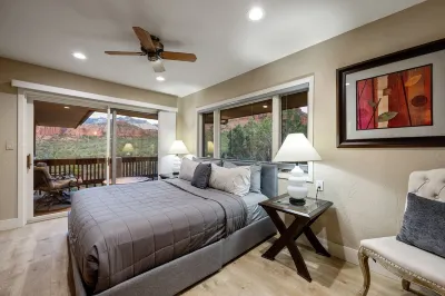 Sedona Elephant Rk Sunrise with Epic and Redrock Views, Hot Spa, Ev 220, Game Rm Hotels near Chapel of the Holy Cross