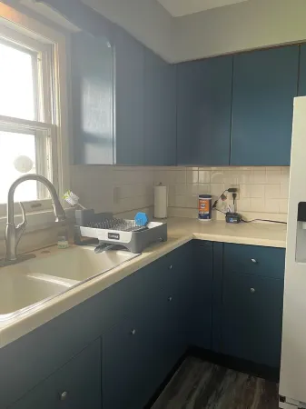 Golf and Stay house is next to Twin Oaks Golf Course. Lovely 9 hole golf course.