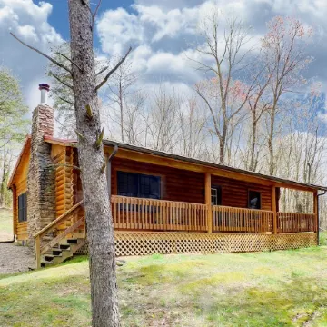 Almost Hiking - close to downtown attractions and a short drive to hiking