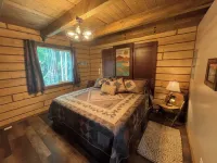 Riverfront, Authentic, Luxury Log Cabin-Bison
