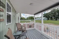 Green Acres Barn Apartment...sleeps 2 comfortably but will sleep 4.