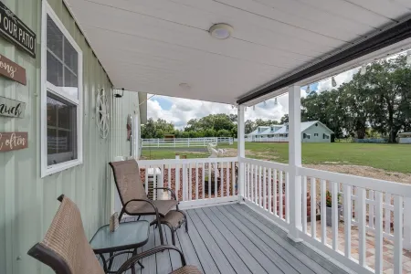 Green Acres Barn Apartment...sleeps 2 comfortably but will sleep 4.