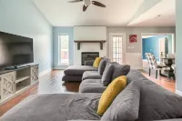 Quiet escape with pool and spa