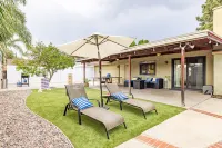 Private Family☀Pool Home☀ /Firepit/King BED Suite/ Fun Billiard Table/Sleeps 10 Hotels in Rialto