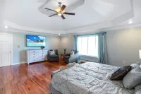 NEW HOT TUB||sleeps 10|4BR 3Ba|firepit|pingpong table|New River Gorge NP