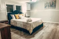 Scenic Mountain Views 4 Bed 2 Bath