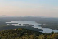 Amazing Mt. Sunapee Region Home Convenient for many activities! Winter Is Open!