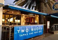 Dromana getaway with a view, air con and wi-fi. Hotels near ALDI