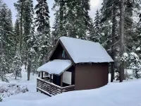 A peaceful escape, a Mini cabin near Sierra ski resort in Lake Tahoe Hotel in zona Echo Lake