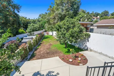 Charming 3-bedroom house in soothing Rosemead with WiFi, AC 丁胖子廣場附近的飯店