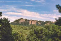Tranquil Country Home with Beautiful Crowders Mountain View