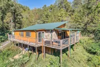 No Pet Fees!! Secluded, Family Friendly, Mountain Cabin with Hot Tub Hotels in der Nähe von Sims Point