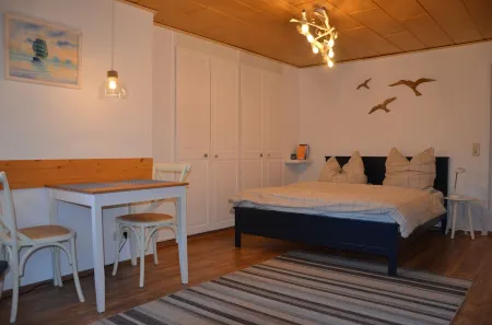 Beautiful, very quietly located vacation apartment between the Baltic Sea and the Bodden with sauna