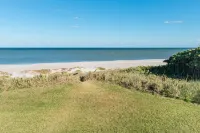 Licensed Totally Remodeled (2020Oceanfront Townhome with ocean views 인디아랜틱 호텔