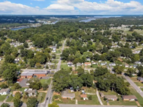 Boat Parking & Shore Power, Dog-Friendly Duplex, Fenced Yard Near Pickwick Lake Hotels in Colbert County