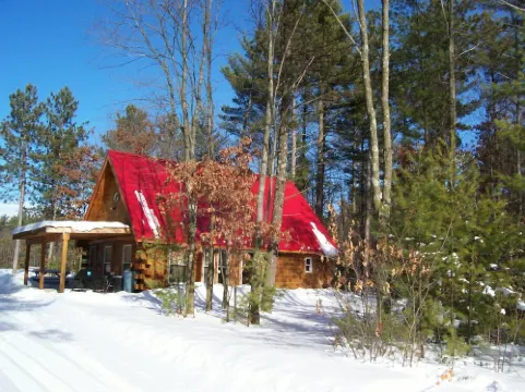 Private Red Roof Cabin - Rustic Log Cabin In The Woods!