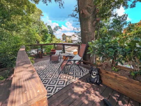 Cozy AF Tiny-House Oasis Hotel in zona Tampa Bay History Center