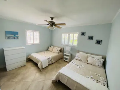 Peaceful home, close to St Pete beaches