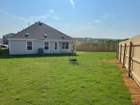 Quiet spacious 5-bedroom house with huge fenced yard near COTA, Tesla, Airport Hotels near Circuit of the Americas