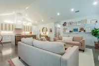 The Sterling House: Brand New Home Steps from Magnolia