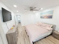 NEW Romantic Luxury Condo 1BD/1BTH - 5 min walk to the beach in heart of Destin