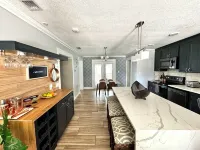 Modern Peaceful Pool Home, 25 Mins To Theme Parks!