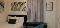 Duplex - Unit B Near DWTN & Austin-Bergstrom Airport Hotels in der Nähe von NXP Semiconductor
