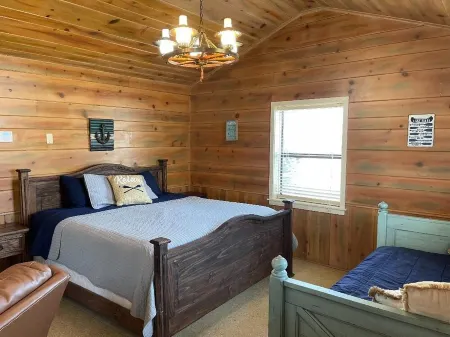 Cabin 1 on Stony Point Resort