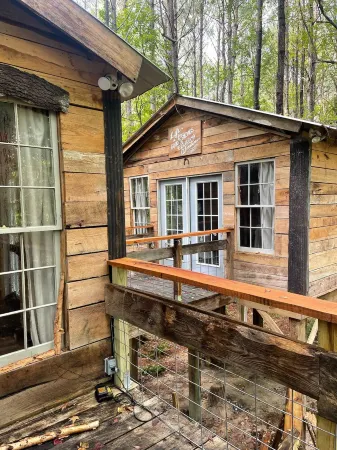 Fern Hollow Treehouse, rustic escape cozy romantic