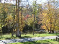 Romantic cottage, pet friendly, stunning views of Smoky mtns Pigeon River.