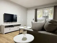 Cozy Corner / 2BR/1BA EVV Apartment