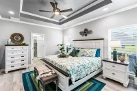Spring Break Family Time Crystal Beach Sleep 12 King Queen Beds Beach 5min Walk!